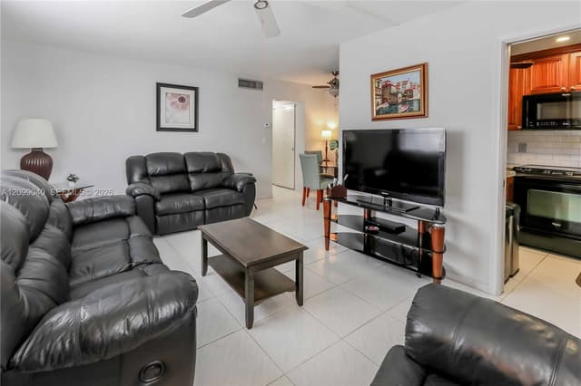 1550 N 12th Ct # 1A, Hollywood FL 33019 - Hollywood, FL - Photo 6
