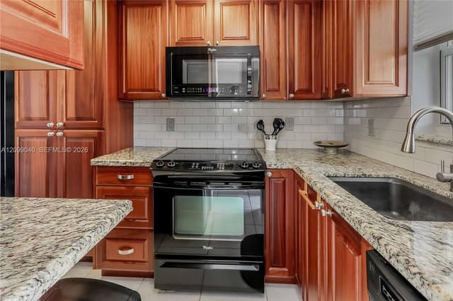 1550 N 12th Ct # 1A, Hollywood FL 33019 - Hollywood, FL - Photo 3