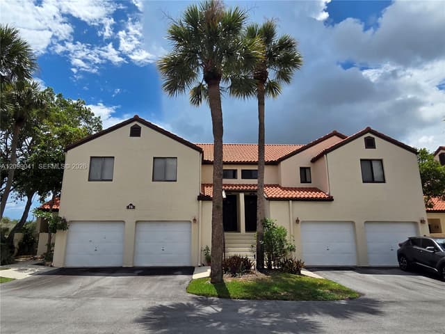 16 Via De Casas Sur # 201, Boynton Beach FL 33426 - Boynton Beach, FL - Photo 2