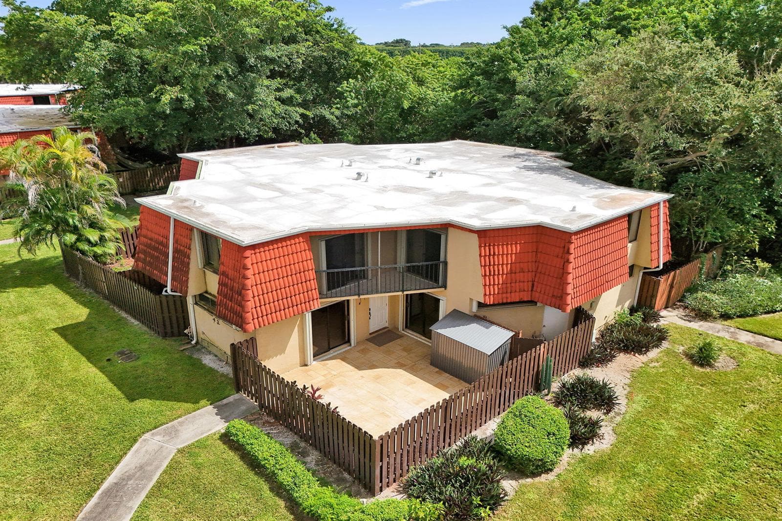 22970 OXFORD Place # A, Boca Raton FL 33433