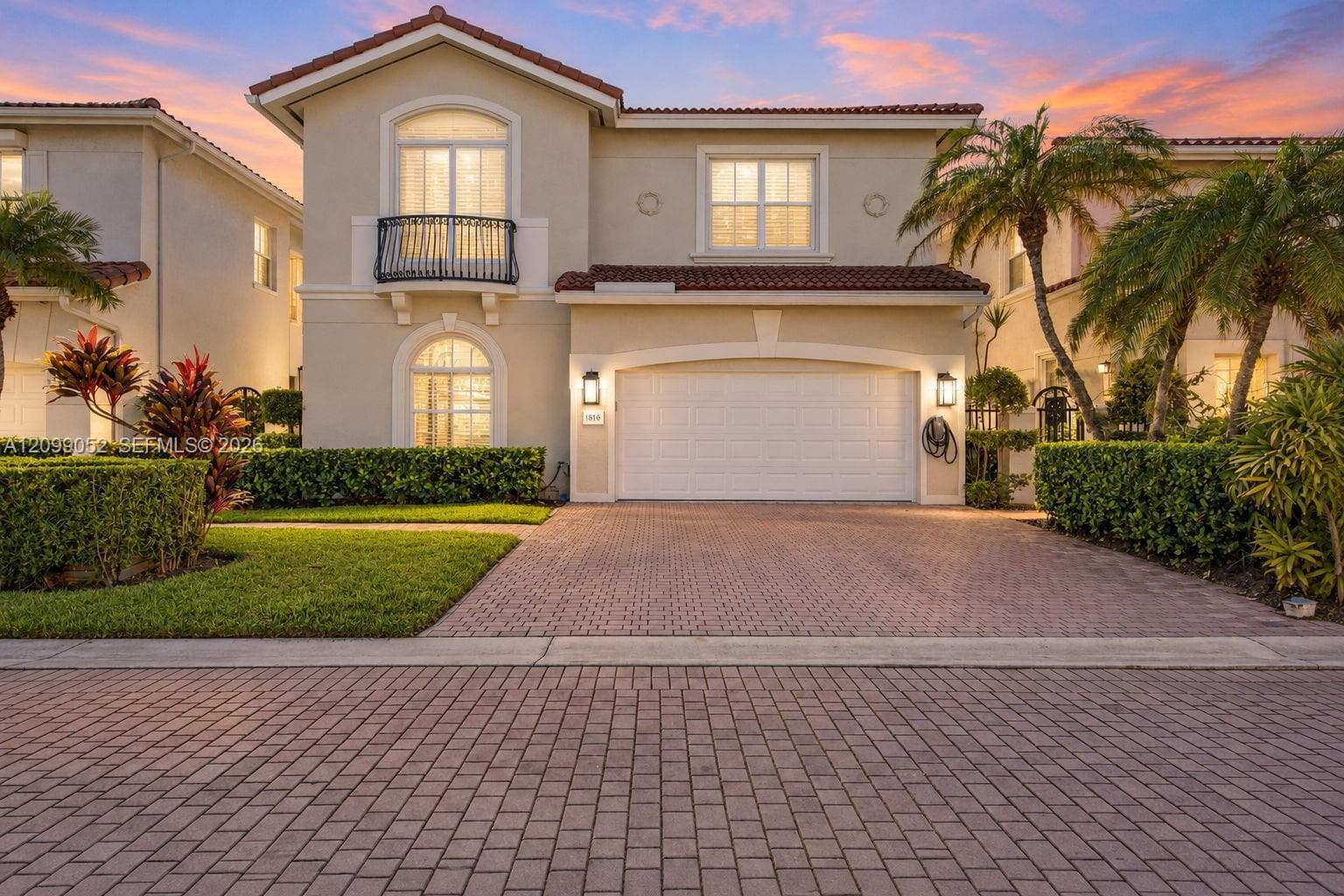 1516 Breakwater Ter, Hollywood FL 33019 - Hollywood, FL - Photo 1
