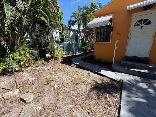1932 Adams St, Hollywood FL 33020 - Hollywood, FL - Photo 3