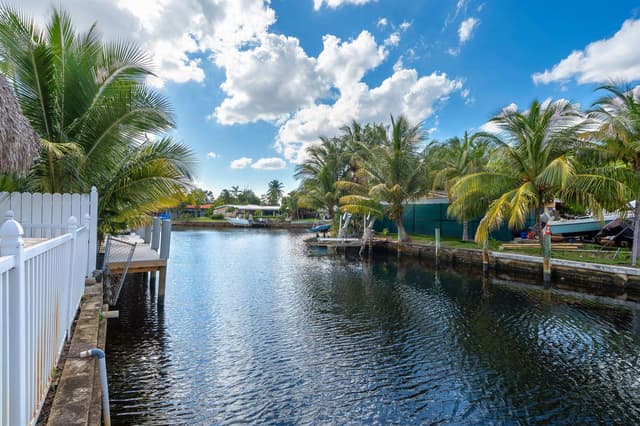 421 SW 18TH Street, Pompano Beach FL 33060 - Pompano Beach, FL - Photo 5