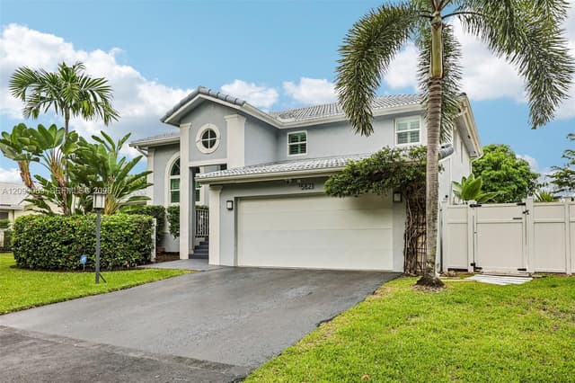 5821 Hawkes Bluff Ave, Davie FL 33331 - Davie, FL - Photo 4