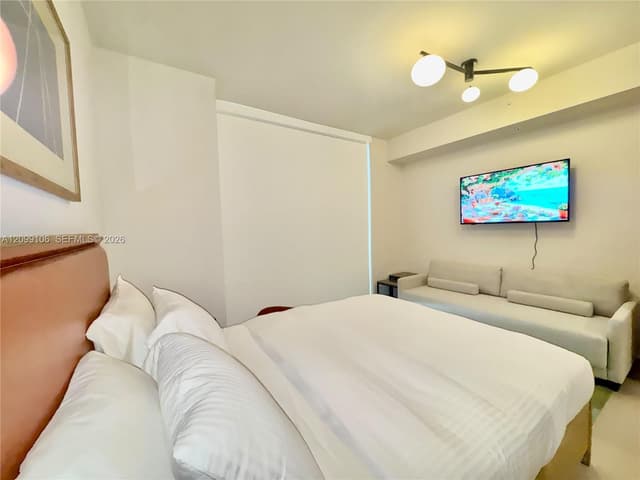 11 NE 6th St # 208, Miami FL 33132 - Miami, FL - Photo 4