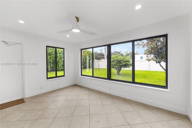 6371 SW 1st Ct, Pembroke Pines FL 33023 - Pembroke Pines, FL - Photo 2