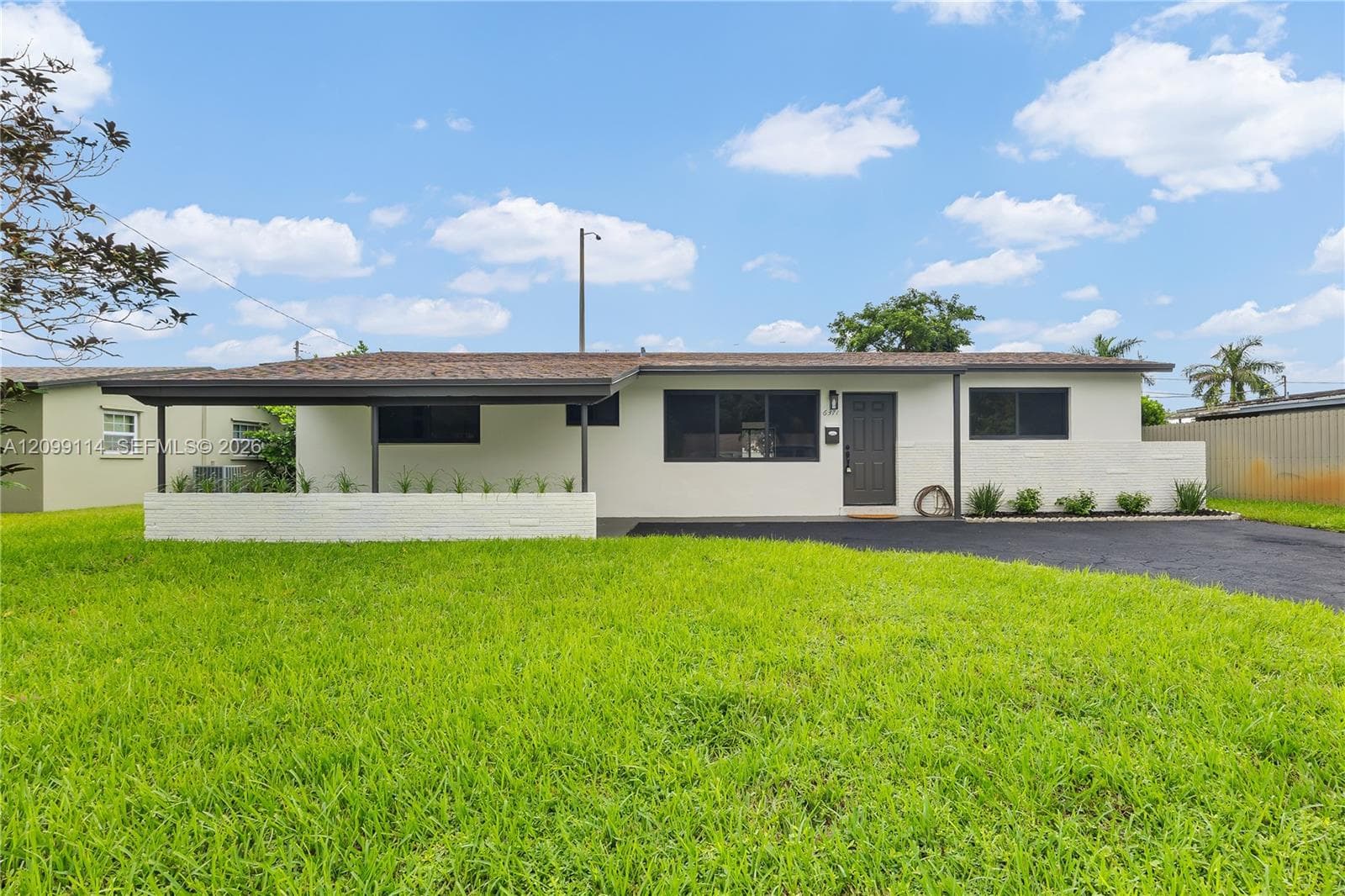 6371 SW 1st Ct, Pembroke Pines FL 33023 - Pembroke Pines, FL - Photo 1