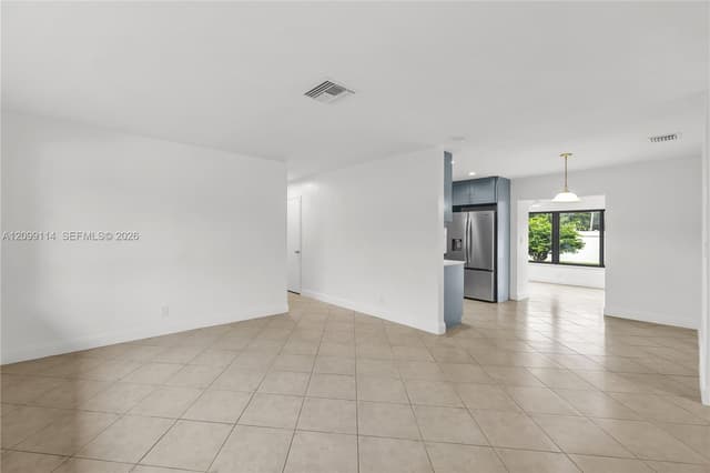 6371 SW 1st Ct, Pembroke Pines FL 33023 - Pembroke Pines, FL - Photo 5