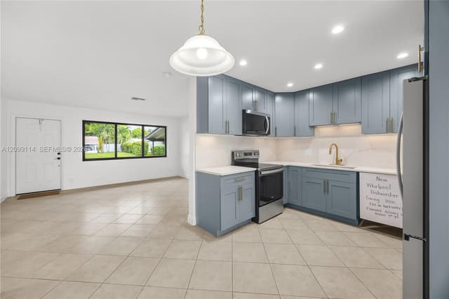 6371 SW 1st Ct, Pembroke Pines FL 33023 - Pembroke Pines, FL - Photo 4