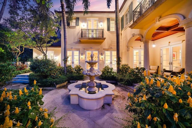 223 Coral Lane, Palm Beach FL 33480 - Palm Beach, FL - Photo 2