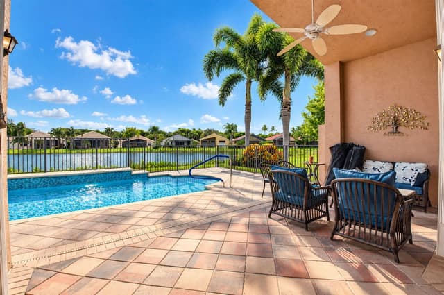 7403 Twin Falls Drive, Boynton Beach FL 33437 - Boynton Beach, FL - Photo 3