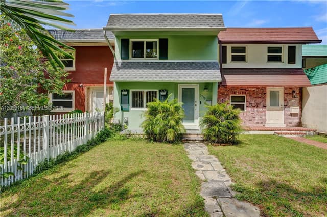 1719 NE 142nd St, North Miami FL 33181 - North Miami, FL - Photo 3