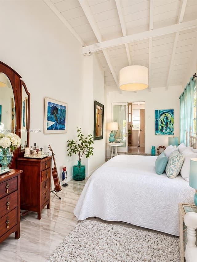 6910 Rue Notre Dame, Miami Beach FL 33141 - Miami Beach, FL - Photo 4