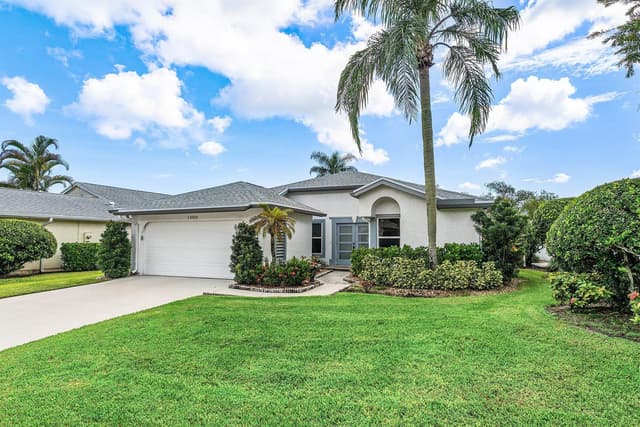 13320 Touchstone Court, Palm Beach Gardens FL 33418 - Palm Beach Gardens, FL - Photo 2