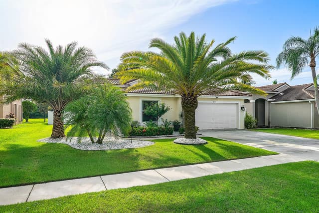 6734 Lake Nona Place, Lake Worth FL 33463 - Lake Worth, FL - Photo 3