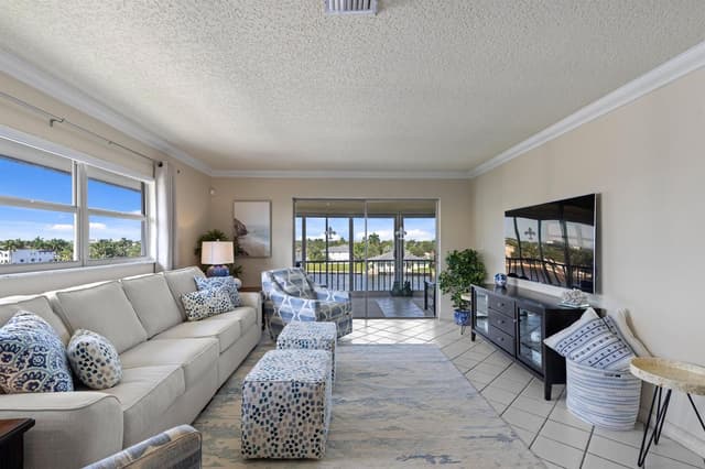 711 N RIVERSIDE Drive # 401, Pompano Beach FL 33062 - Pompano Beach, FL - Photo 5
