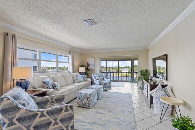 711 N RIVERSIDE Drive # 401, Pompano Beach FL 33062 - Pompano Beach, FL - Photo 4