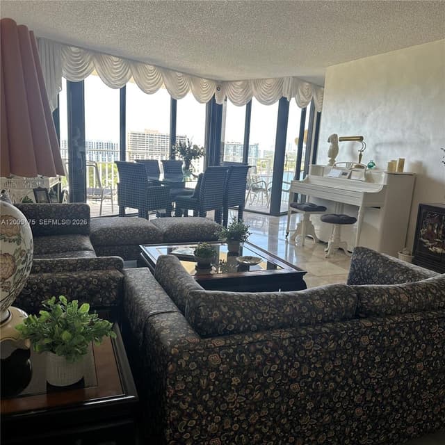 4000 Towerside Ter # 2107, Miami FL 33138 - Miami, FL - Photo 2