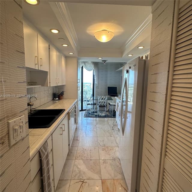 4000 Towerside Ter # 2107, Miami FL 33138 - Miami, FL - Photo 4