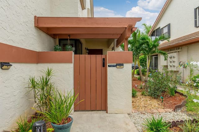 12660 Shoreline Drive # 1C, Wellington FL 33414 - Wellington, FL - Photo 2