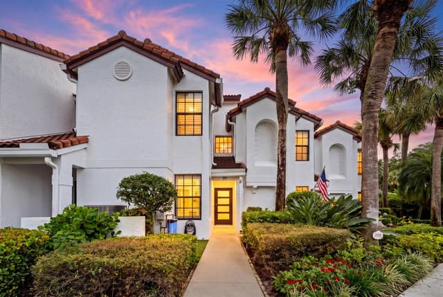 2280 Treasure Isle Drive # 85, Palm Beach Gardens FL 33410 - Palm Beach Gardens, FL - Photo 2