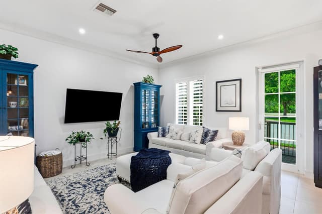910 HAMILTON Lane, Delray Beach FL 33483 - Delray Beach, FL - Photo 3