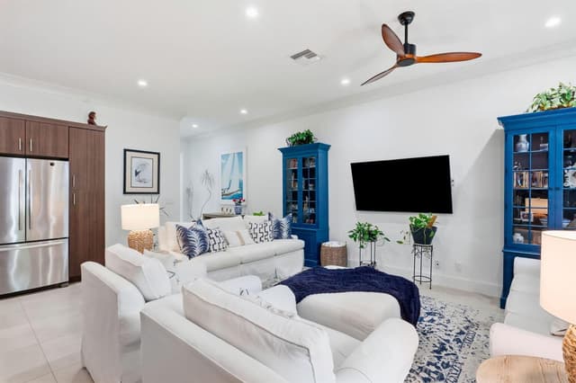 910 HAMILTON Lane, Delray Beach FL 33483 - Delray Beach, FL - Photo 4