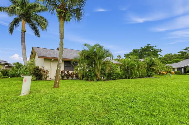 5628 Pleasant Valley Lane, Delray Beach FL 33484 - Delray Beach, FL - Photo 4