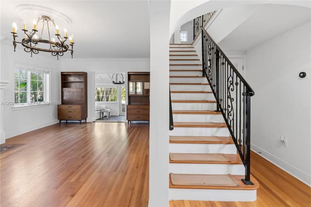 1461 Certosa Ave, Coral Gables FL 33146 - Coral Gables, FL - Photo 5