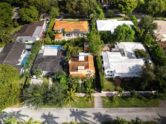 1461 Certosa Ave, Coral Gables FL 33146 - Coral Gables, FL - Photo 4