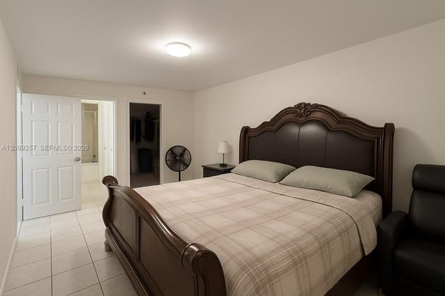9686 Fontainebleau Blvd # 402, Miami FL 33172 - Miami, FL - Photo 5