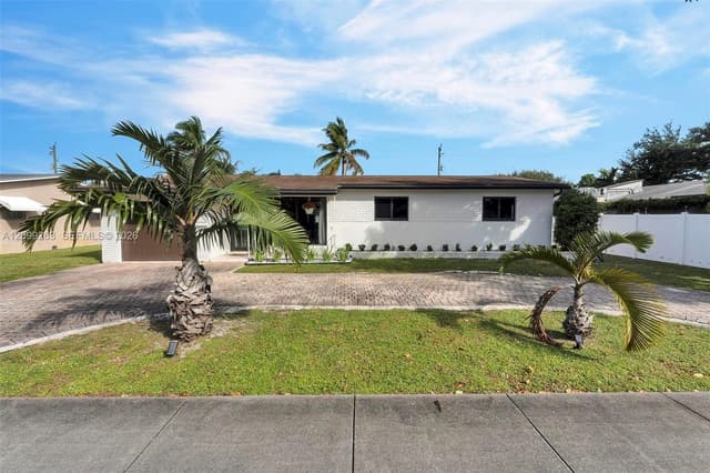 4005 Johnson St, Hollywood FL 33021 - Hollywood, FL - Photo 2