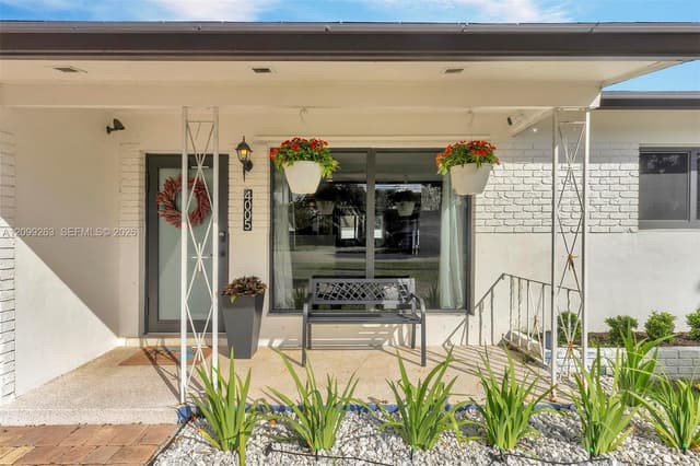 4005 Johnson St, Hollywood FL 33021 - Hollywood, FL - Photo 3