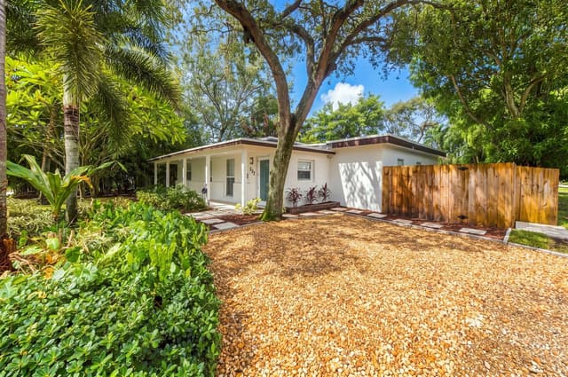 722 SW 16TH Court, Fort Lauderdale FL 33315 - Fort Lauderdale, FL - Photo 5