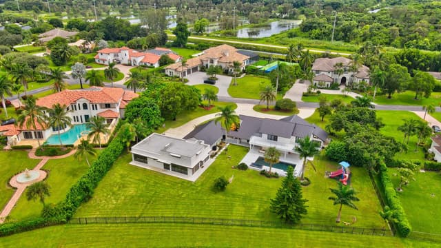 10385 Avenida Del Rio, Delray Beach FL 33446 - Delray Beach, FL - Photo 2