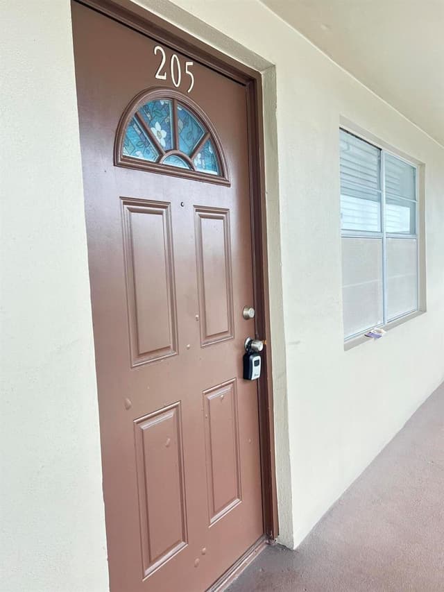 601 NW 78th Terrace # 205, Margate FL 33063 - Margate, FL - Photo 2