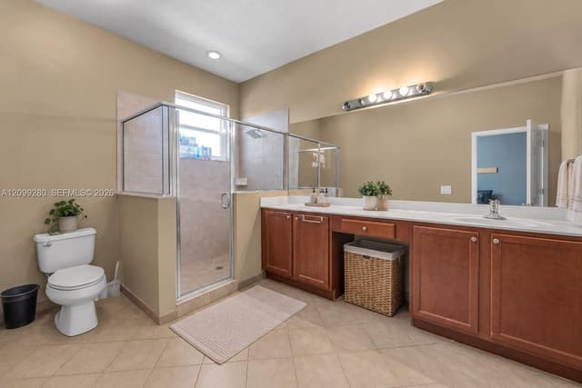22412 SW 89th Ave, Cutler Bay FL 33190 - Cutler Bay, FL - Photo 7