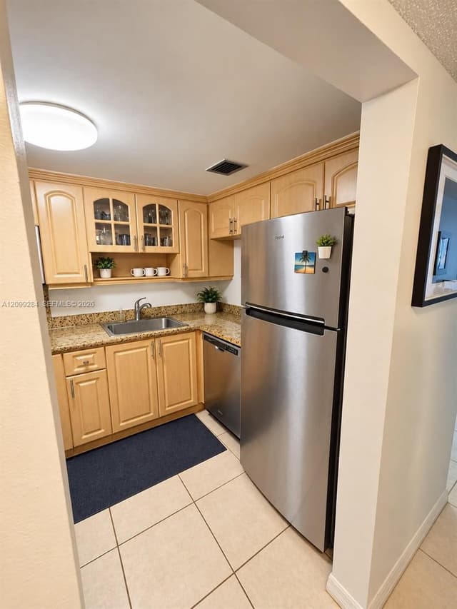 1666 West Ave # 212, Miami Beach FL 33139 - Miami Beach, FL - Photo 3