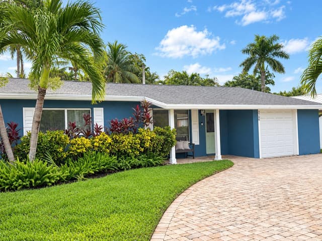 2706 SW 5TH Street, Boynton Beach FL 33435 - Boynton Beach, FL - Photo 2