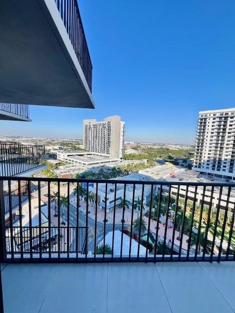 5252 NW 85th Ave # 1009, Doral FL 33166 - Doral, FL - Photo 4