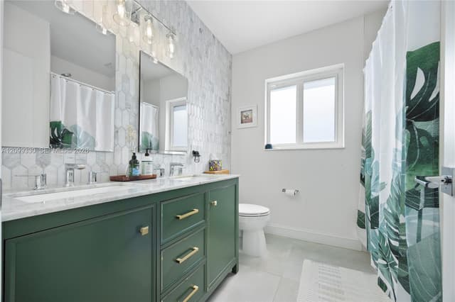 1400 NE 104 Street, Miami Shores FL 33138 - Miami Shores, FL - Photo 3