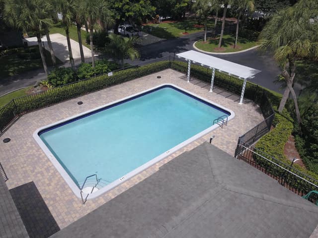 6603 Stratford Drive, Parkland FL 33067 - Parkland, FL - Photo 5