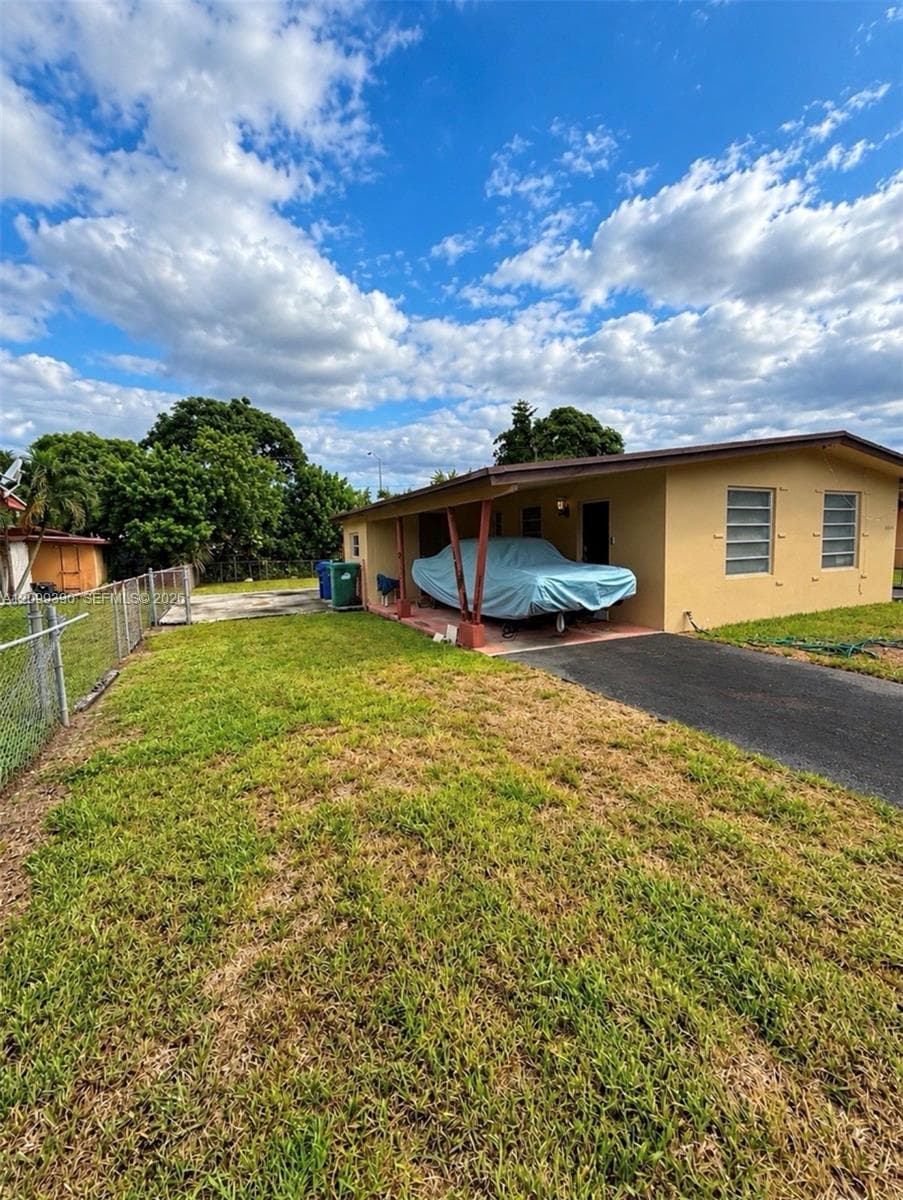 3271 NW 182nd St, Miami Gardens FL 33056 - Miami Gardens, FL - Photo 1