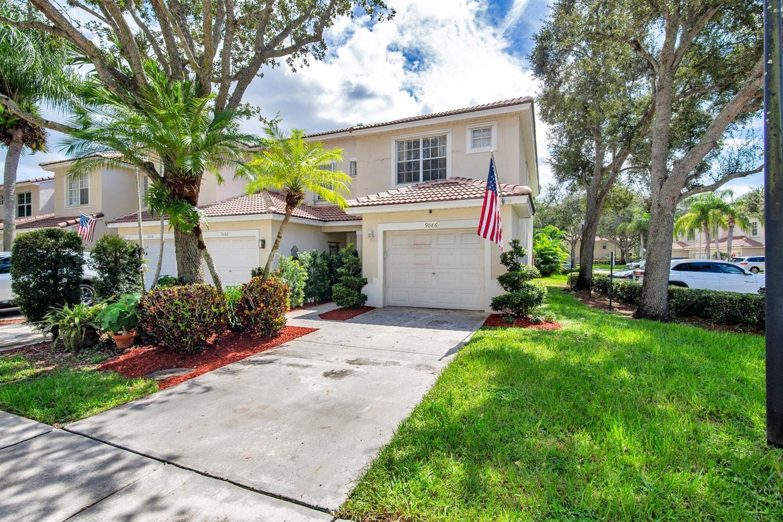 9086 Tremezzo Lane, Boynton Beach FL 33472