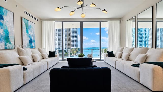 300 Biscayne Boulevard Way # 503C, Miami FL 33131 - Miami, FL - Photo 2