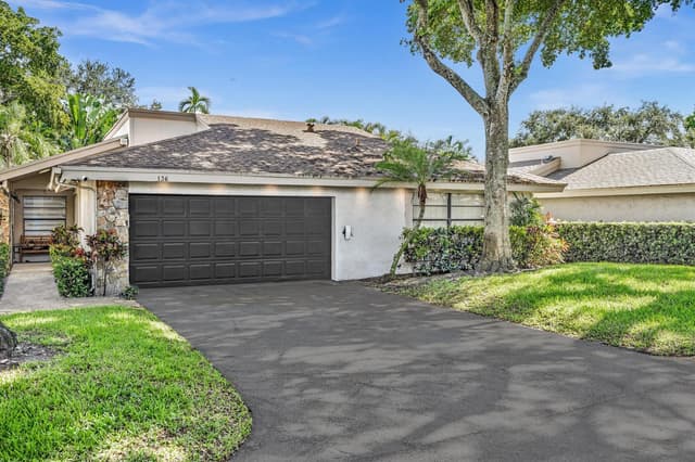 136 GREENS Road, Hollywood FL 33021 - Hollywood, FL - Photo 3