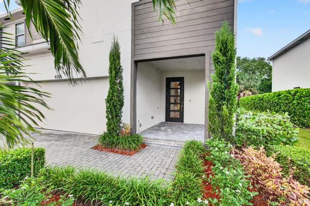 4355 Arcturus Lane, Lake Worth FL 33467 - Lake Worth, FL - Photo 6