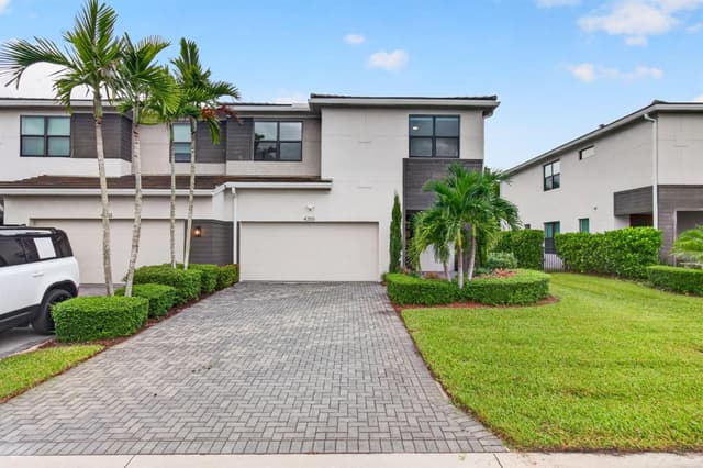 4355 Arcturus Lane, Lake Worth FL 33467 - Lake Worth, FL - Photo 3