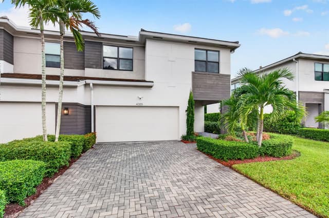 4355 Arcturus Lane, Lake Worth FL 33467 - Lake Worth, FL - Photo 5