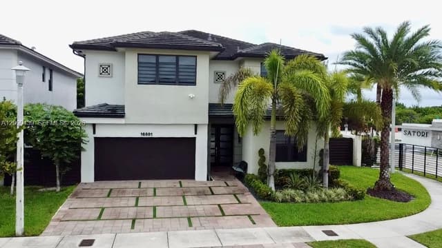 16001 NW 87th Ct, Miami Lakes FL 33018 - Miami Lakes, FL - Photo 2
